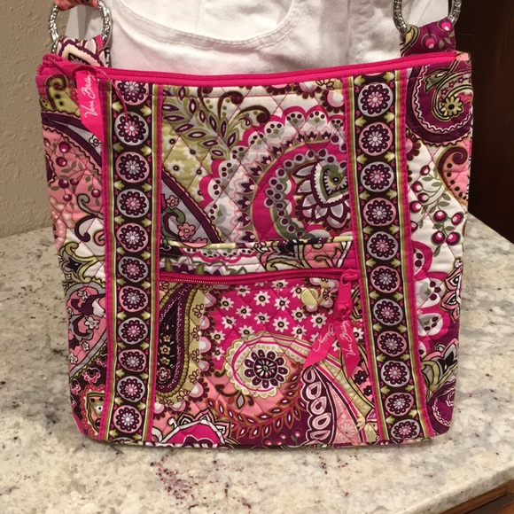 Vera Bradley Handbags - Vera Bradley crossbody